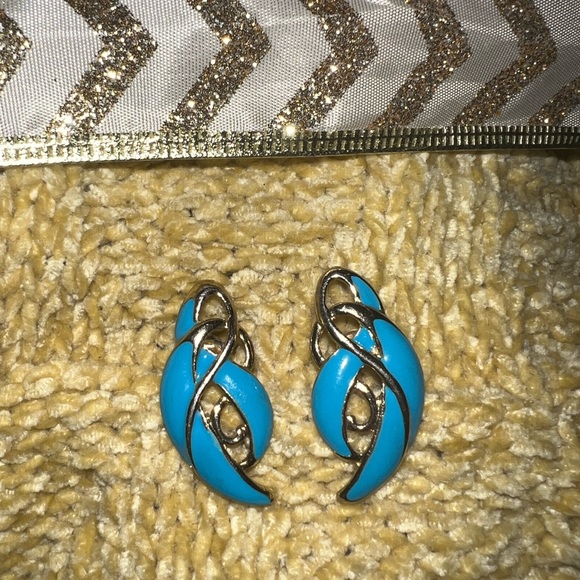 Vintage Teal & Gold Statement Earrings - Picture 8 of 8